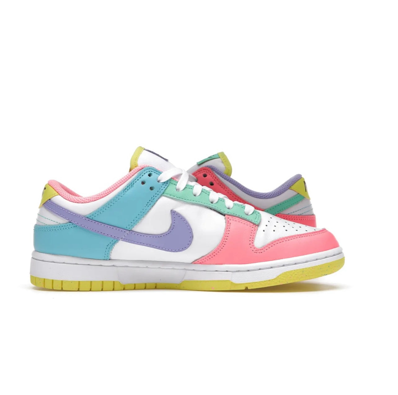 Nike Dunk Low SE Easter Candy